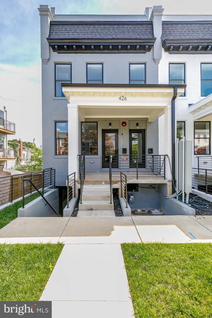 Property Photo:  426 Manor Place NW 3  DC 20010 