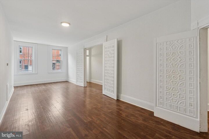 Property Photo: 985 N 5th Street PA 19123