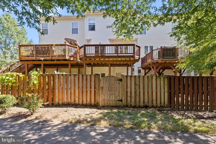 Property Photo:  6602 Patent Parish Lane  VA 22315 