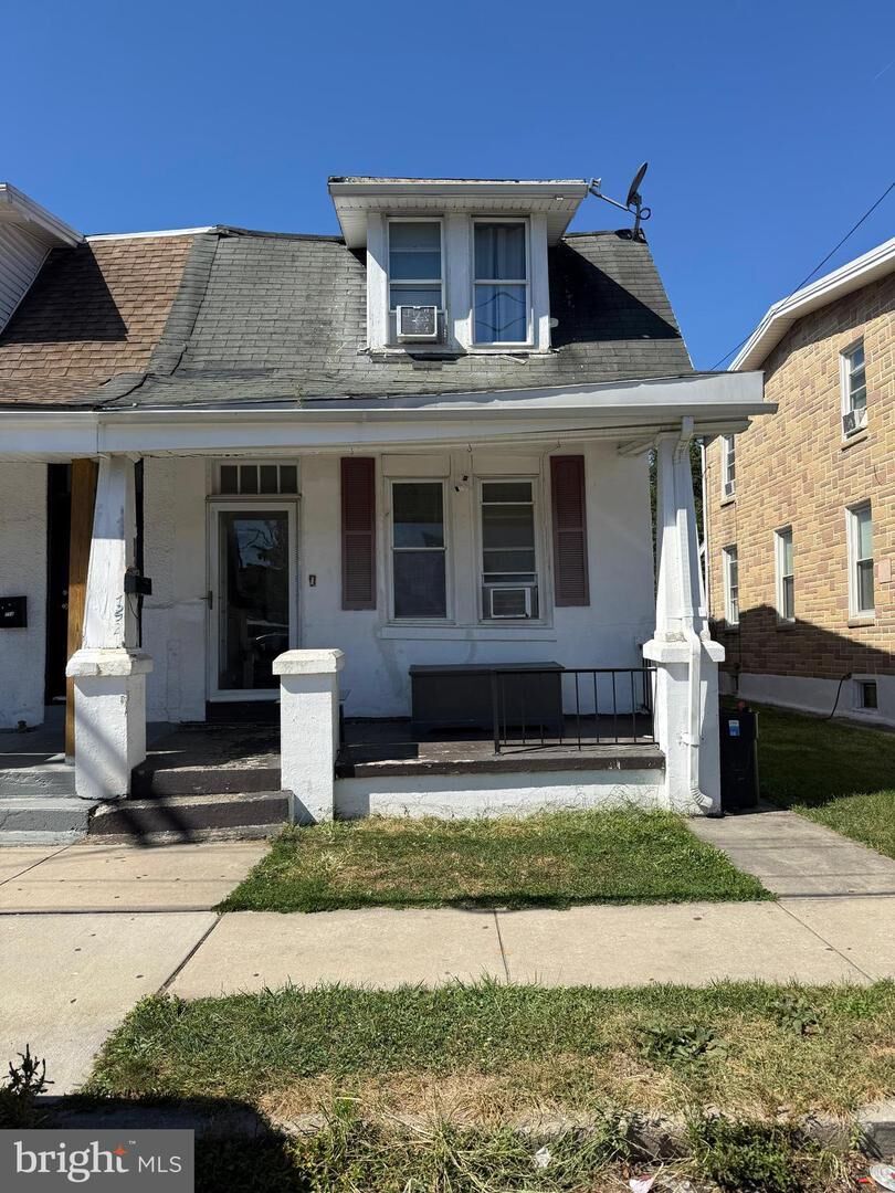 Property Photo:  752 McKenzie Street  PA 17401 