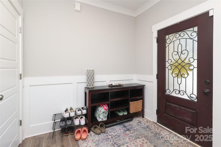 Property Photo: 10105 Greenwood Court 27 NC 28215