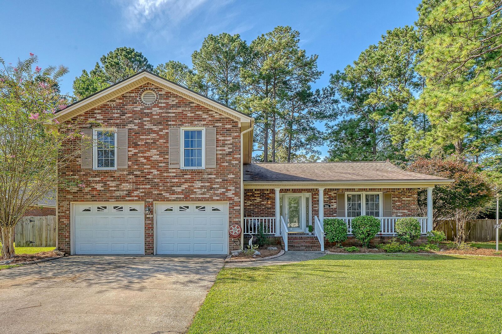 Property Photo:  206 Eastover Circle  SC 29483 