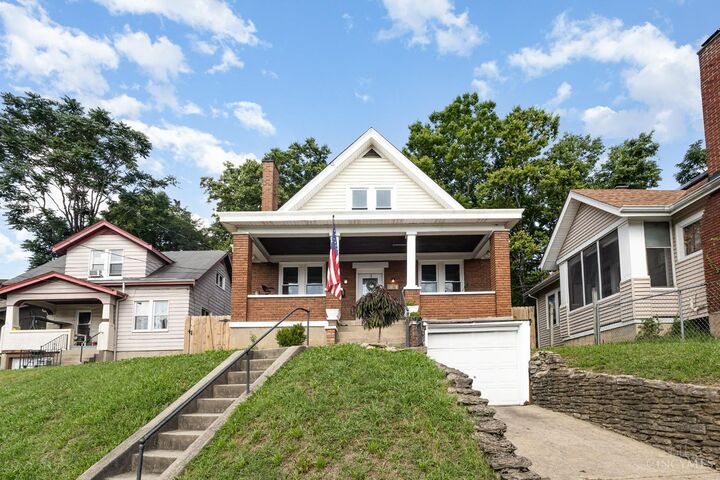 Property Photo: 1605 Ross Avenue OH 45205