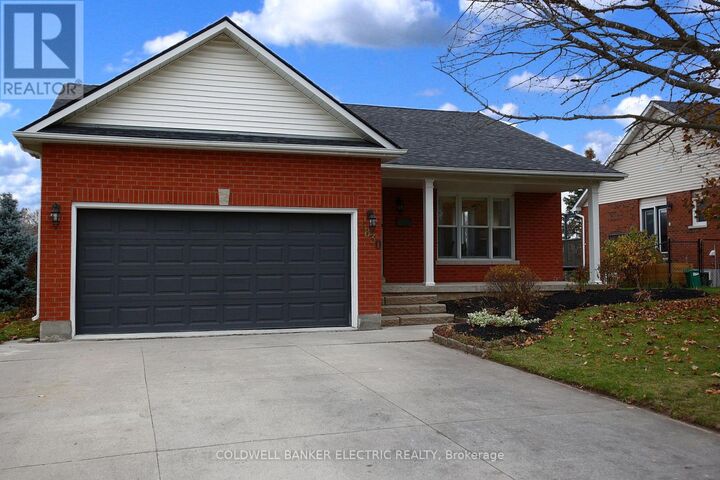 Property Photo: 1830 Stratton Avenue ON K9K 2E6