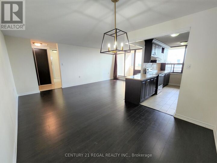 Property Photo:  18 Knightsbridge Road 1510  ON L6T 3X5 
