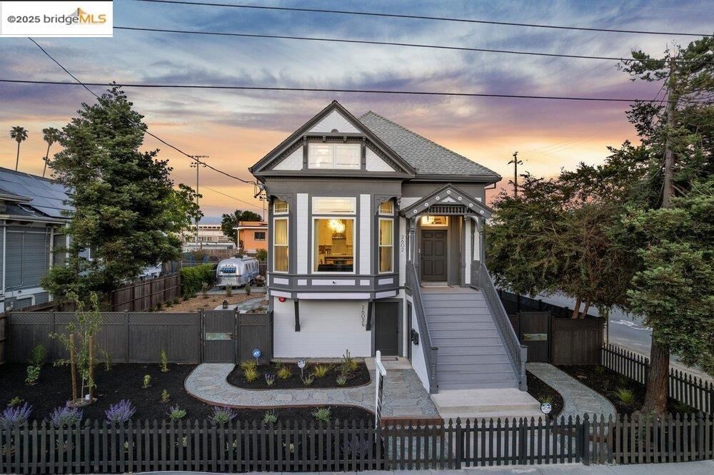 Property Photo:  2602 Adeline St  CA 94607 