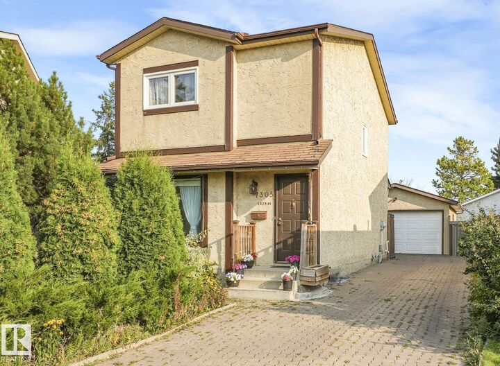 7305 183B Street NW  Edmonton AB T5T 3Y8 photo