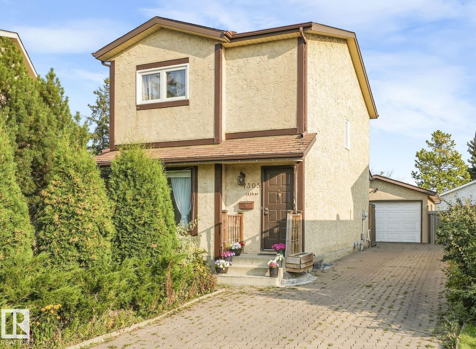 Property Photo:  7305 183B Street NW  AB T5T 3Y8 