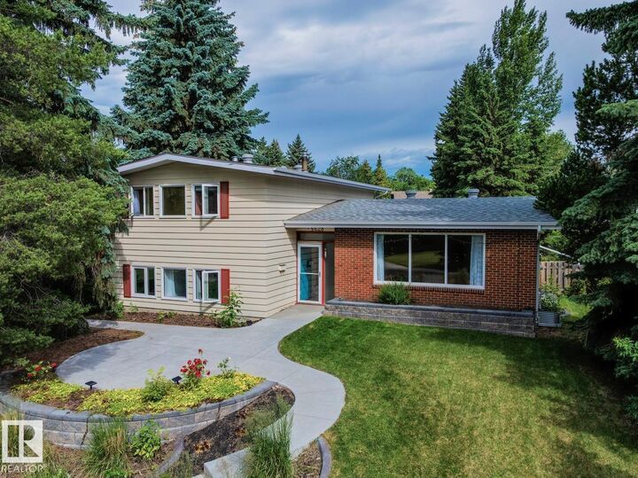 Property Photo:  6628 124 Street NW  AB T6H 3V3 