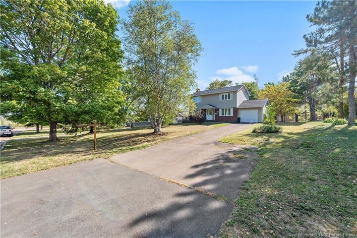 Property Photo:  73 Avondale Drive  NB E1B 1C3 