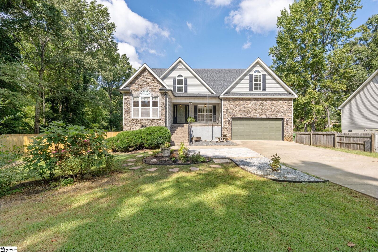 Property Photo:  216 Barrett Drive  SC 29662 