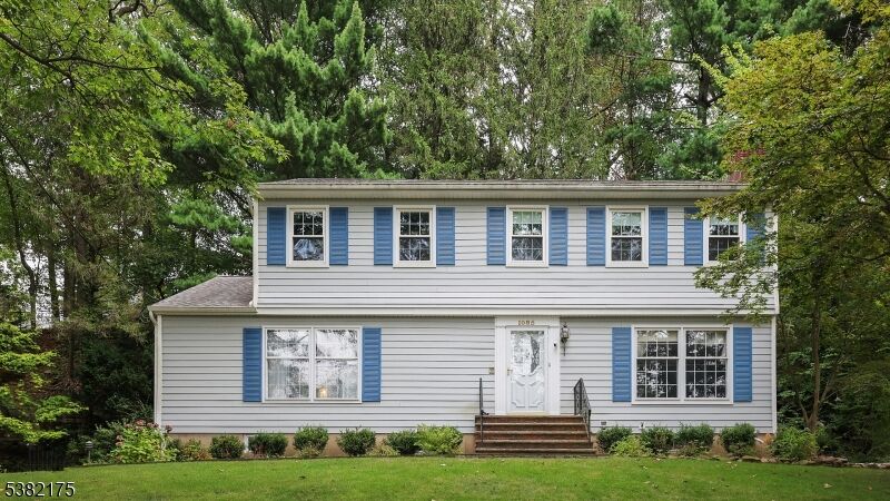 Property Photo: 1085 Sylvan Ln NJ 07092