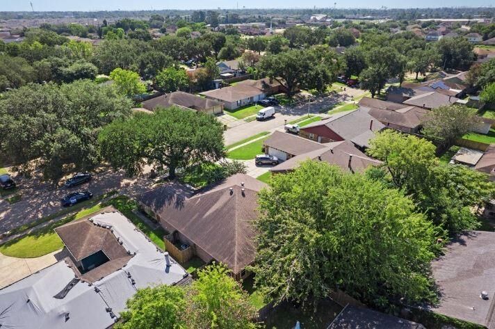Property Photo:  1347 Goswell Lane  TX 77530 