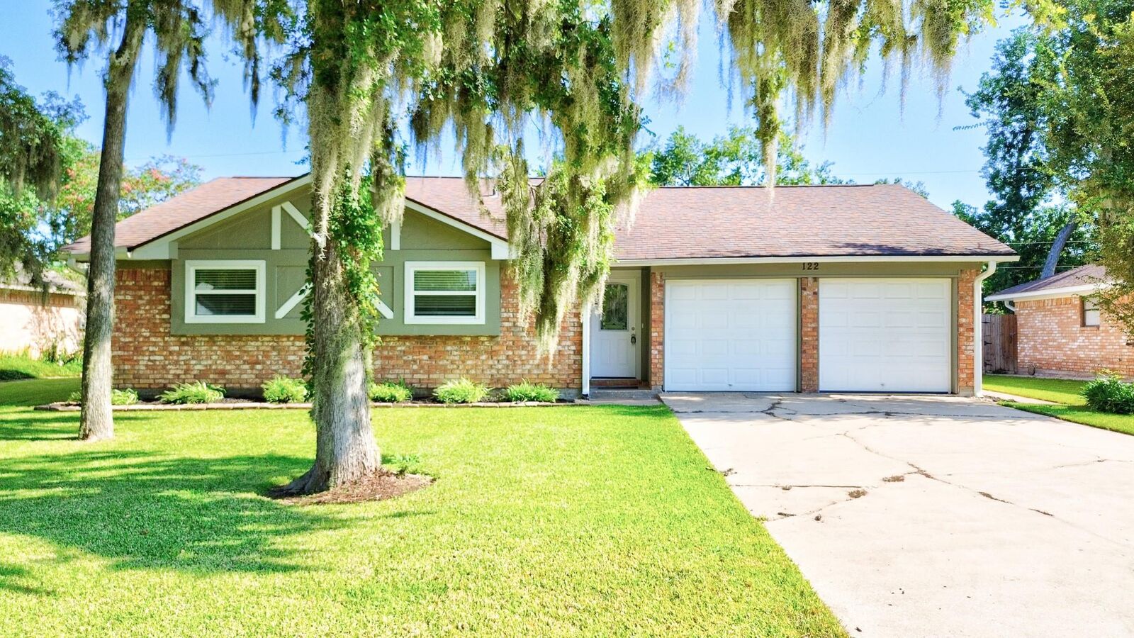 Property Photo:  122 Cottonwood Street  TX 77566 