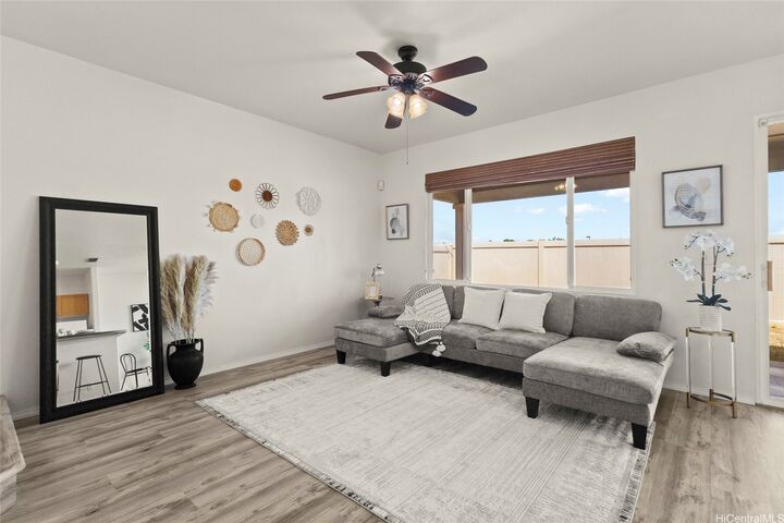 Property Photo:  91-1200 Keaunui Drive 7  HI 96706 