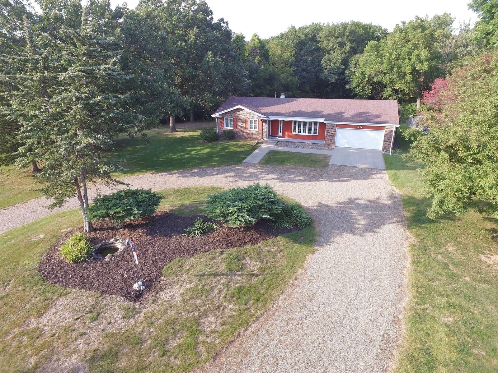 Property Photo: 9751 NW 126th Avenue IA 50226