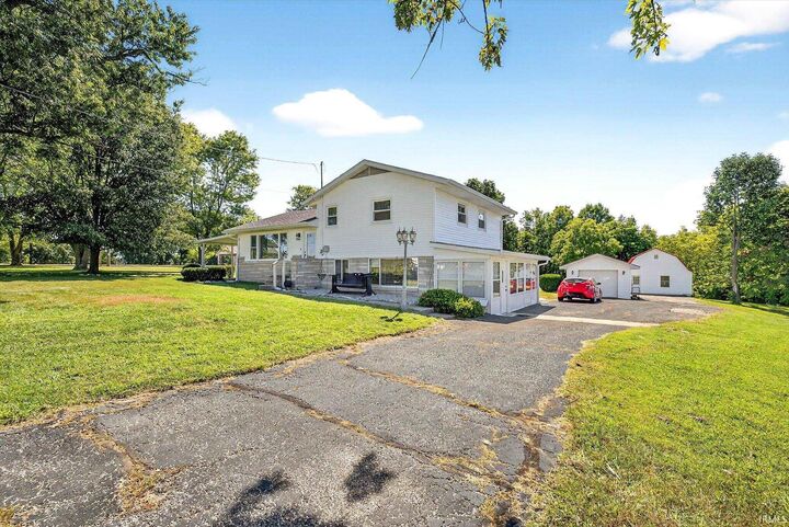 Property Photo: 2900 E Moffett Lane IN 47401