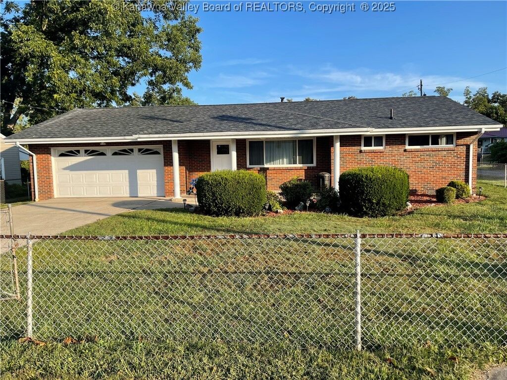 Property Photo:  5219 Monta Vista Drive  WV 25313 