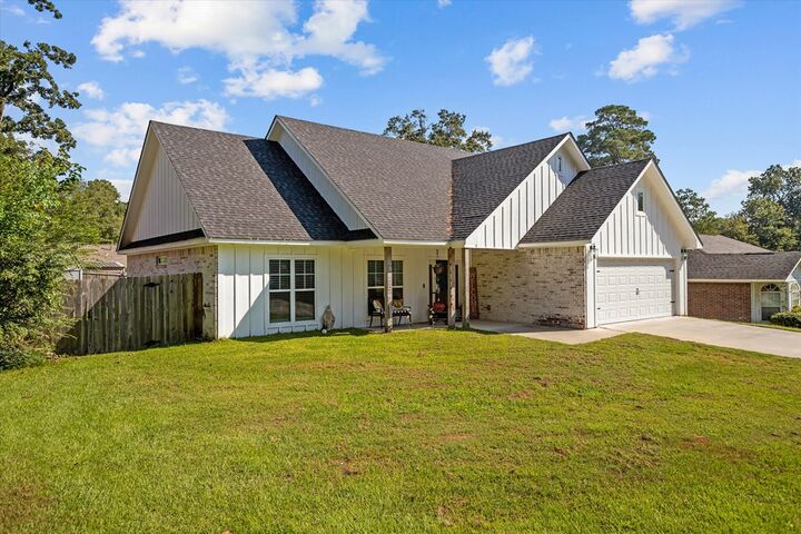 Property Photo:  1503 Bluebonnet Street  TX 75904 