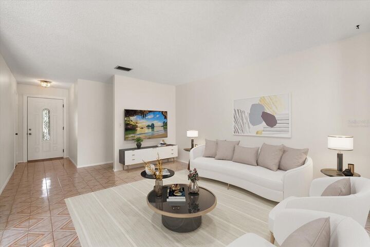Property Photo: 503 Santiago Avenue FL 32807