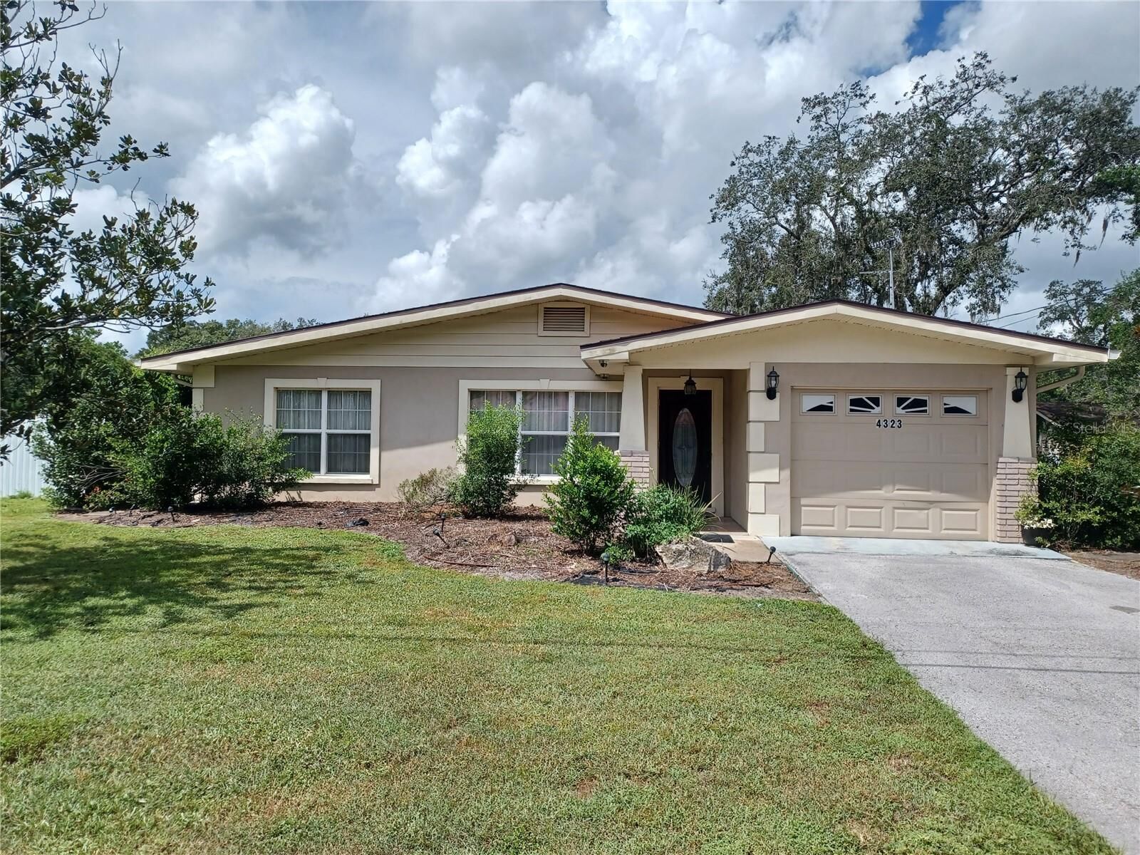 Property Photo:  4323 5th Street  FL 33542