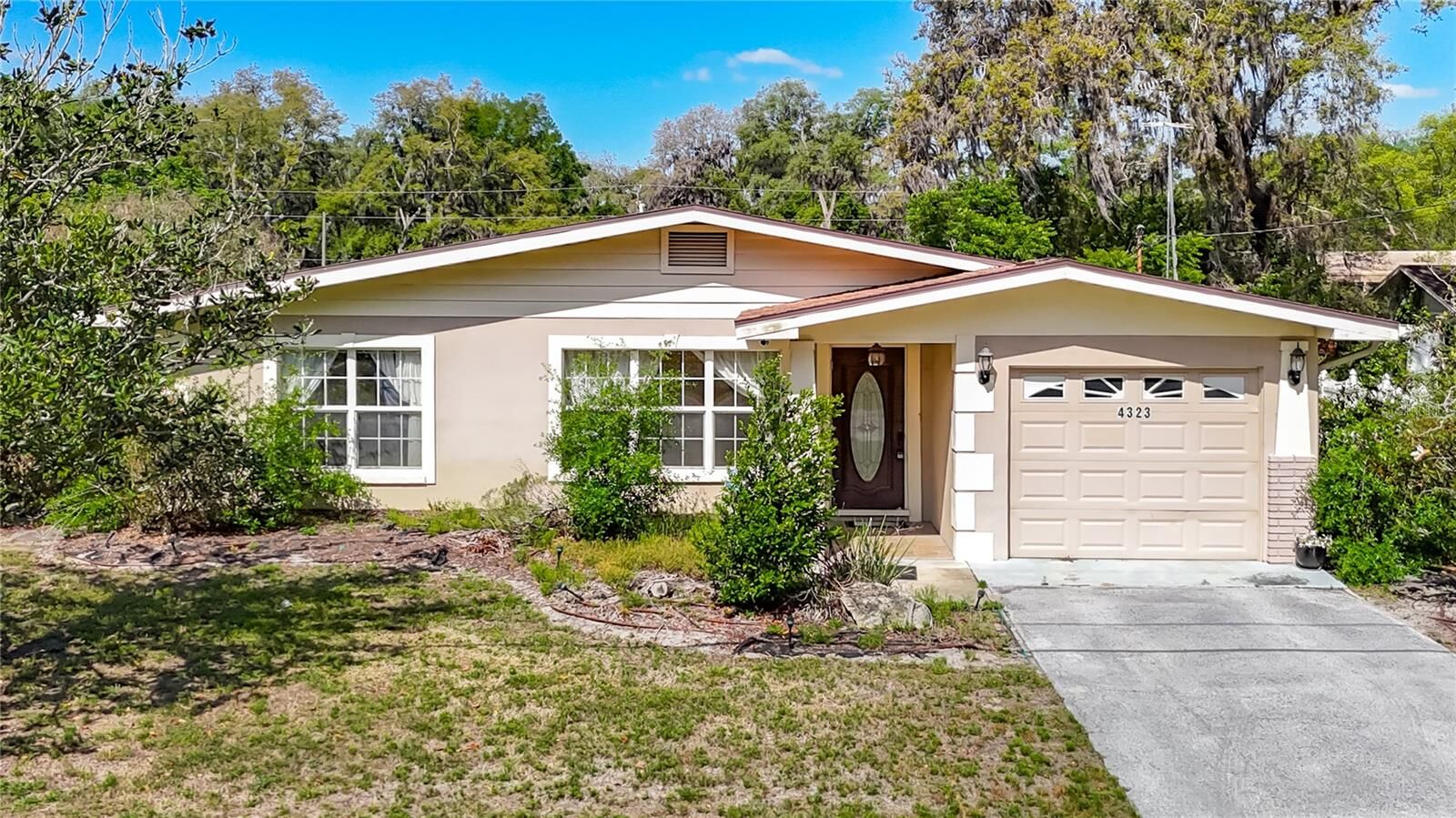 Property Photo:  4323 5th Street  FL 33542 