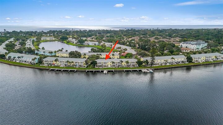 Property Photo: 105 Pompano Drive SE C FL 33705