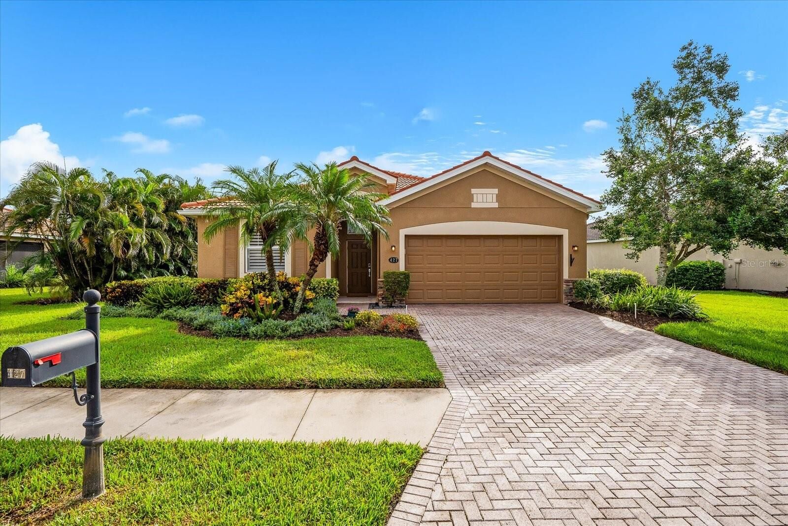 Property Photo:  427 River Enclave Court  FL 34212 