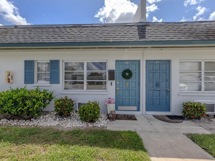 4444 Swift Road 44  Sarasota FL 34231 photo