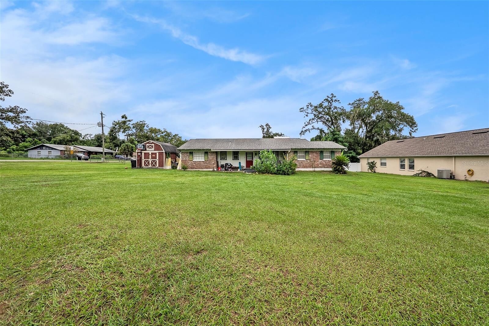 Property Photo:  37049 Suwanee Way  FL 33523 