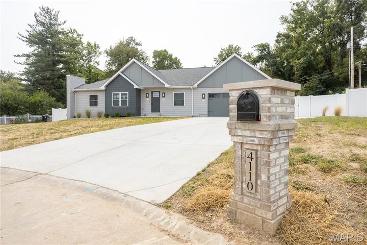 Property Photo: 4110 Lois Lane MO 63125