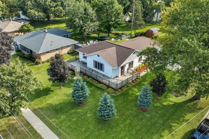 401 N Church St  Elkhorn WI 53121 photo