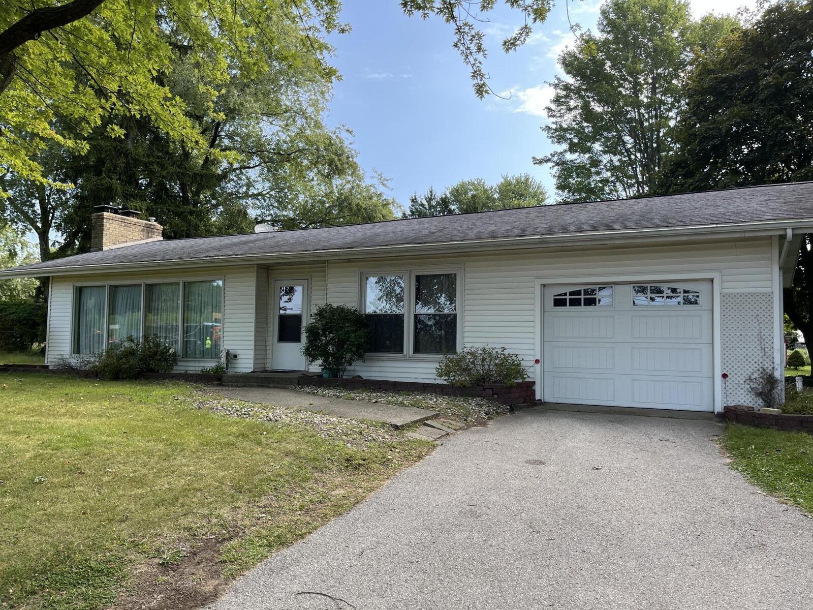 Property Photo: 5296 S Warner Avenue MI 49412