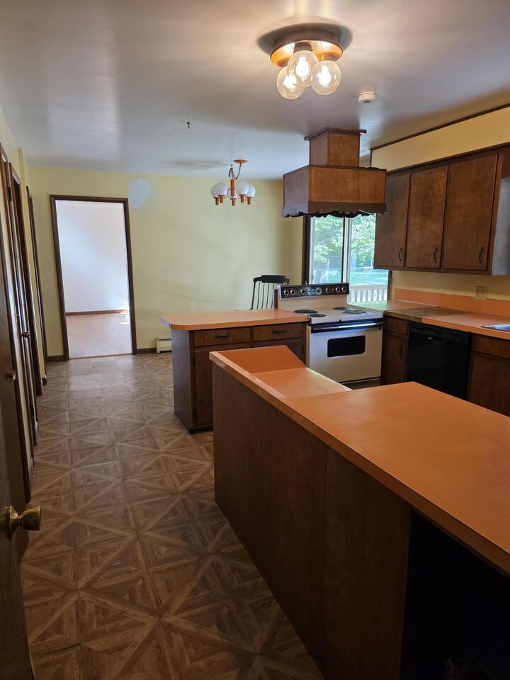 Property Photo: 734 N Stewart Avenue MI 49412