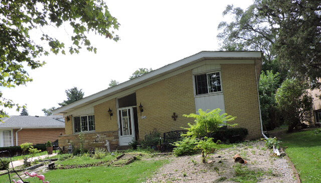 Property Photo:  9234 Kolmar Avenue  IL 60076 