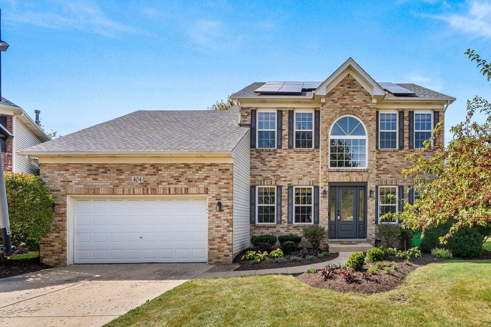 Property Photo:  404 Kent Court  IL 60543 