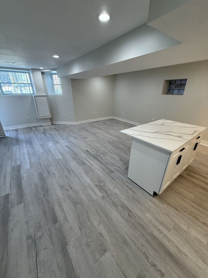 Property Photo:  2933 W Lexington Street 2  IL 60612 