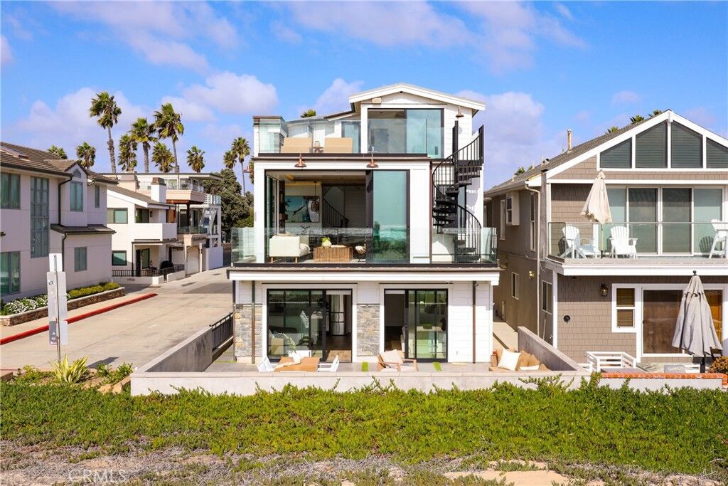 Property Photo: 7210 W. Oceanfront CA 92663