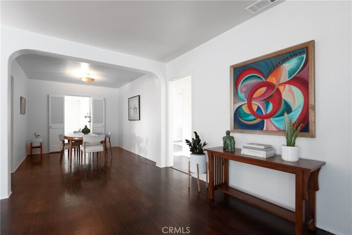 Property Photo:  464 W Columbia Avenue  CA 91768 