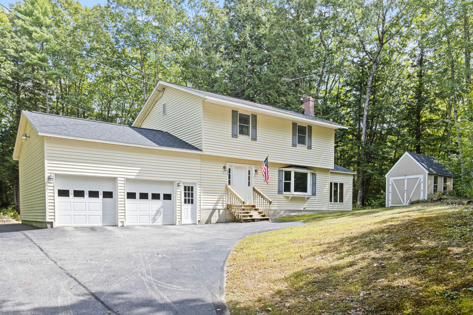 Property Photo: 452 N Raymond Road ME 04274