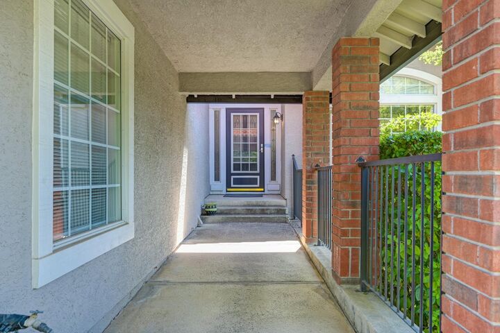 Property Photo: 102 Eveland Court CA 95630