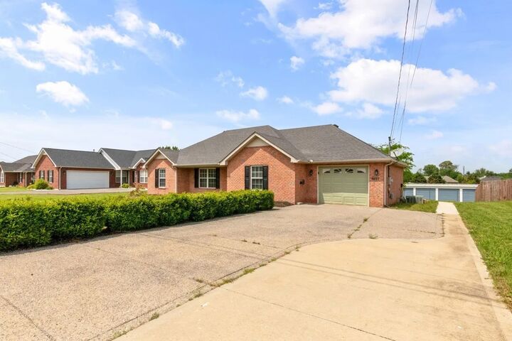 Property Photo:  8017 Valencia Dr  TN 37167 