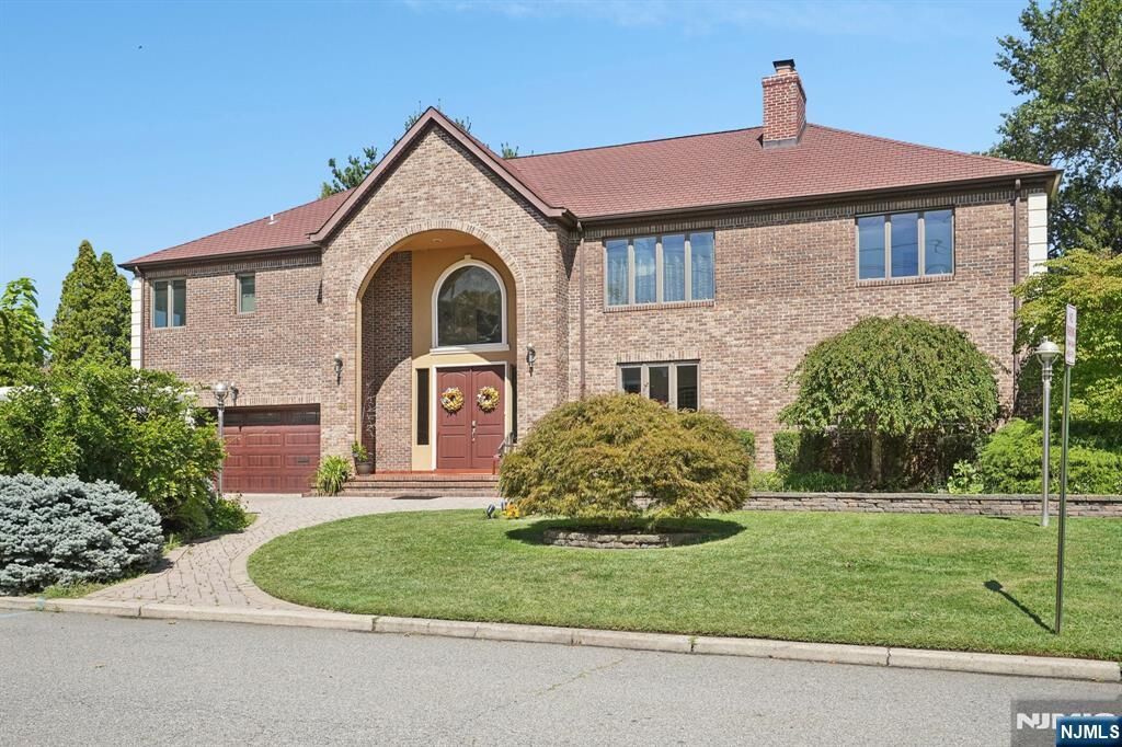 Property Photo:  36 Independence Court  NJ 07013 