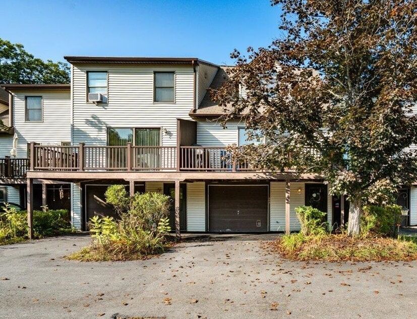 Property Photo: 404 Ledgeview Drive NH 03839