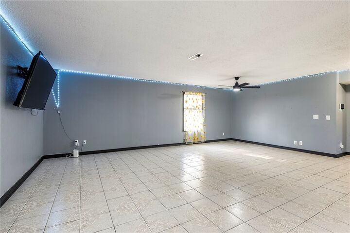 Property Photo:  1413 W Bishop Drive  AR 72756 