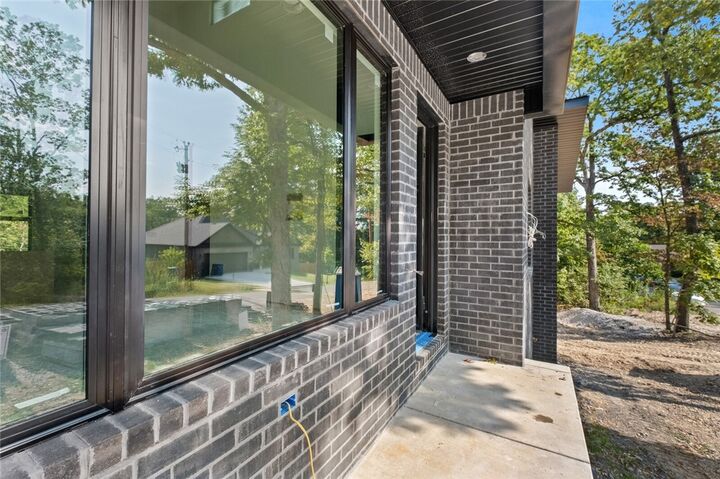 Property Photo: 5 Ayton Lane AR 72714