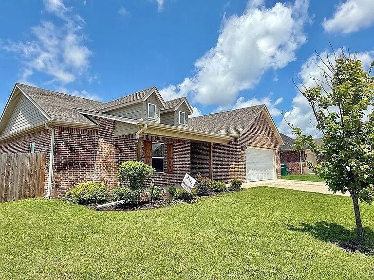 Property Photo:  1049 Arden Street  AR 72762