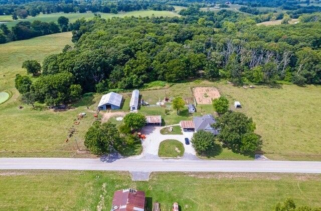 Property Photo: 17273 London Road AR 72732