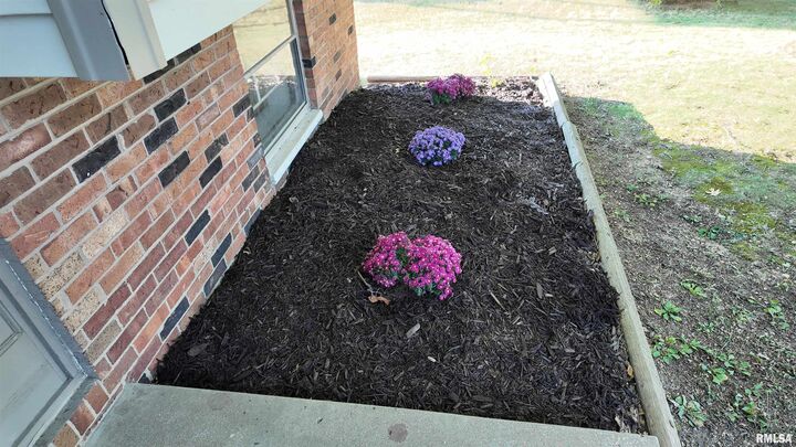 Property Photo:  6345 N Randwick Road  IL 61615 