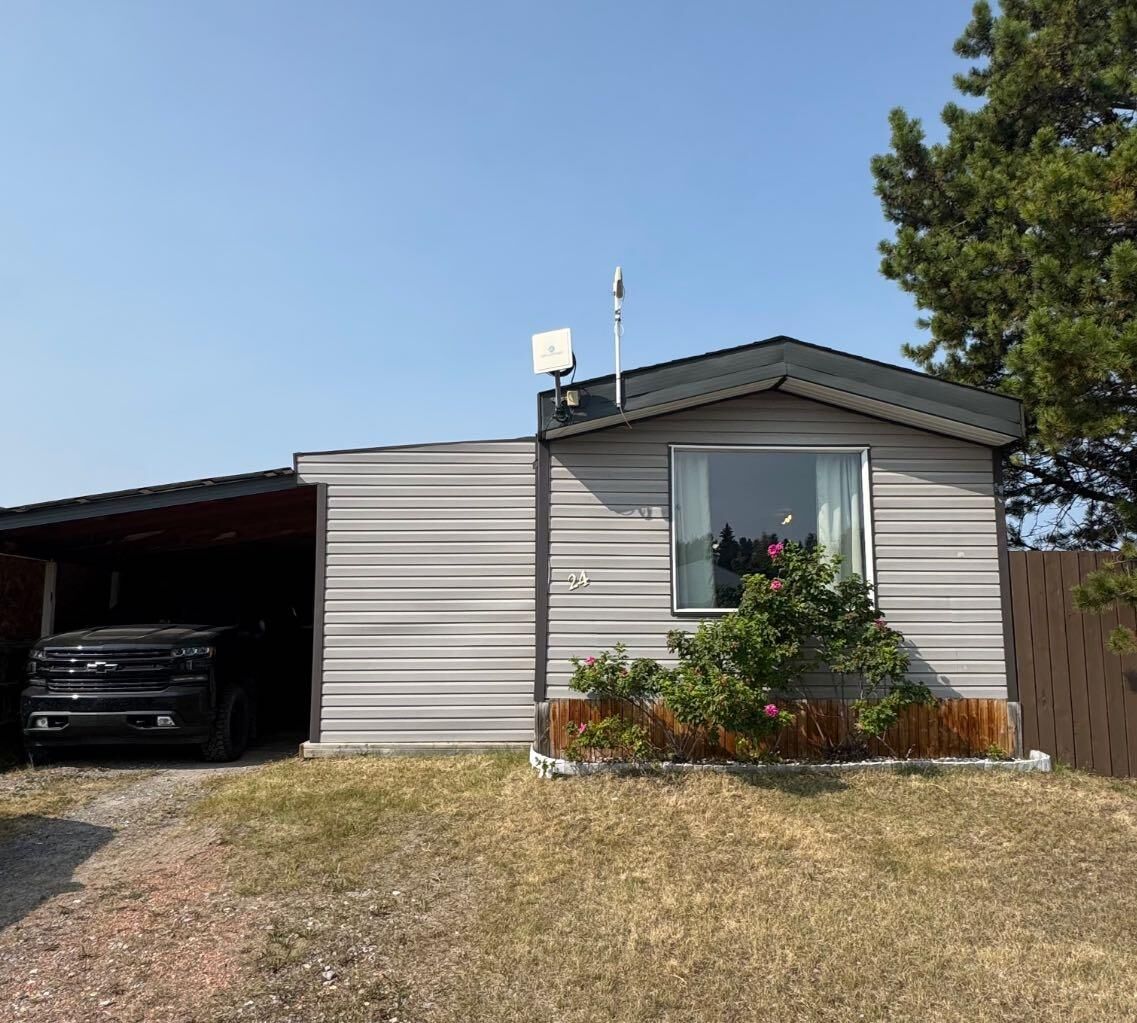 Property Photo:  24 80041 Hwy 11A  AB T4T 2A4 